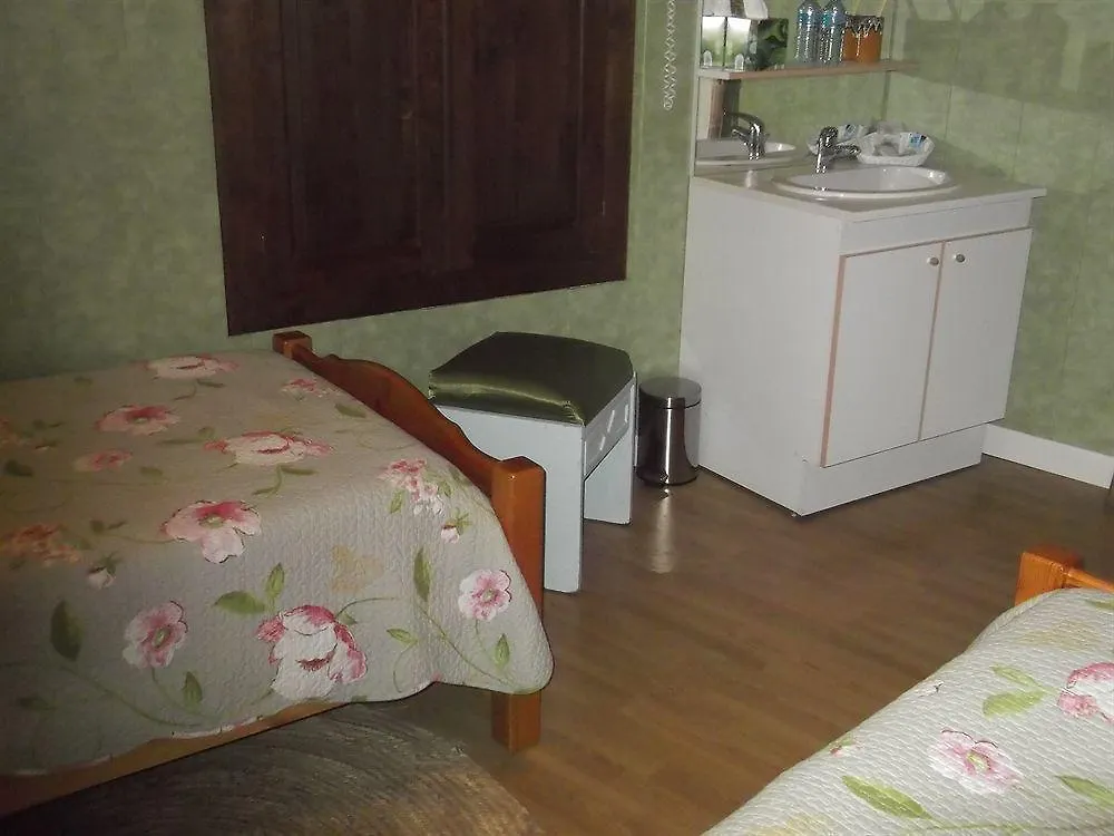Aveyron Chambres D'Hotes Cassagnes-Bégonhès 4*,  Frankrig